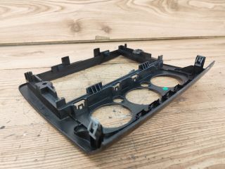 bontott FORD FOCUS II Középkonzol Keret