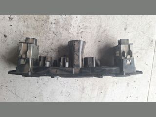 bontott FORD FOCUS II Középkonzol Vezérlő Panel