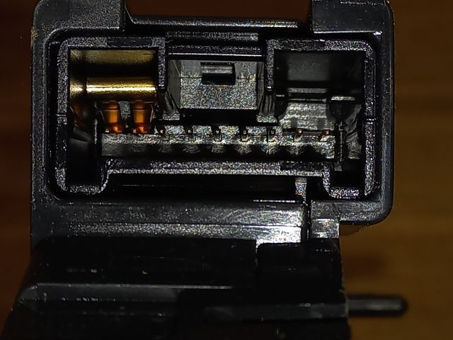 bontott FORD FOCUS II Légzsák Átvezető Szalagkábel