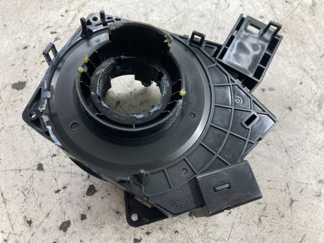 bontott FORD FOCUS II Légzsák Átvezető Szalagkábel