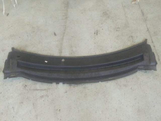 bontott FORD FOCUS II Levélrács