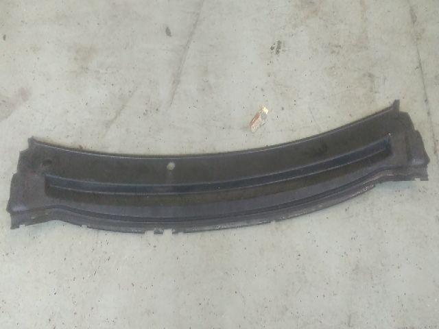 bontott FORD FOCUS II Levélrács