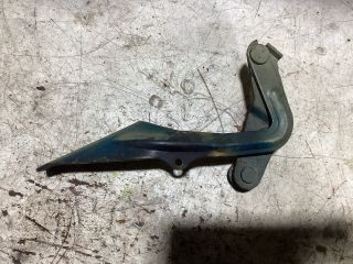 bontott FORD FOCUS II Motorháztető Bal Zsanér