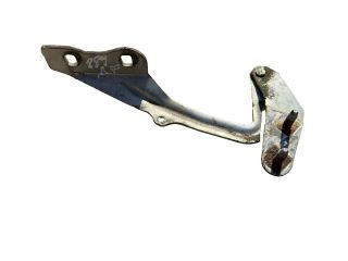 bontott FORD FOCUS II Motorháztető Jobb Zsanér