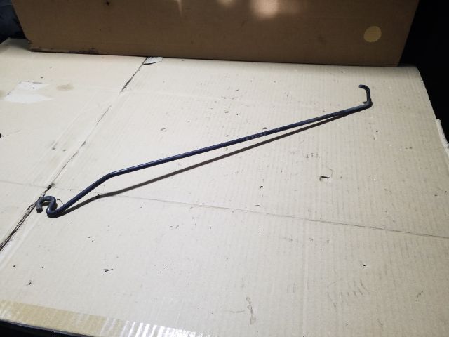 bontott FORD FOCUS II Motorháztető Kitámasztó Rúd