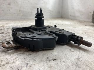 bontott FORD FOCUS II Motorháztető Zárszerkezet