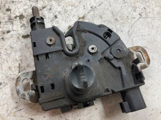 bontott FORD FOCUS II Motorháztető Zárszerkezet