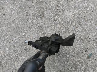 bontott FORD FOCUS II Motorháztető Zárszerkezet