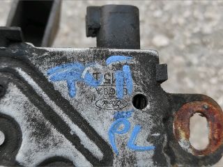 bontott FORD FOCUS II Motorháztető Zárszerkezet