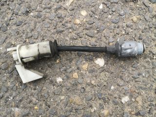 bontott FORD FOCUS II Motorháztető Zárszerkezet