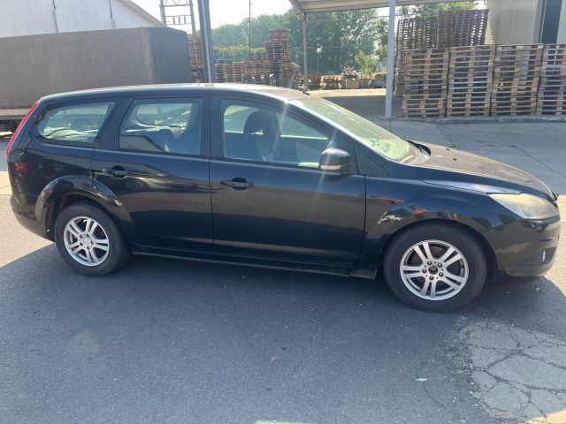 bontott FORD FOCUS II Motorháztető Zsanér Pár