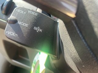 bontott FORD FOCUS II Motorháztető Zsanér Pár