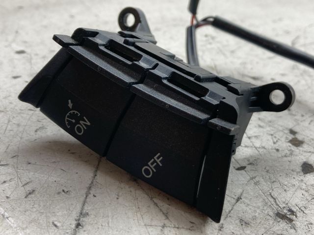 bontott FORD FOCUS II Multikormány Kapcsoló Pár