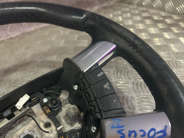 bontott FORD FOCUS II Multikormány