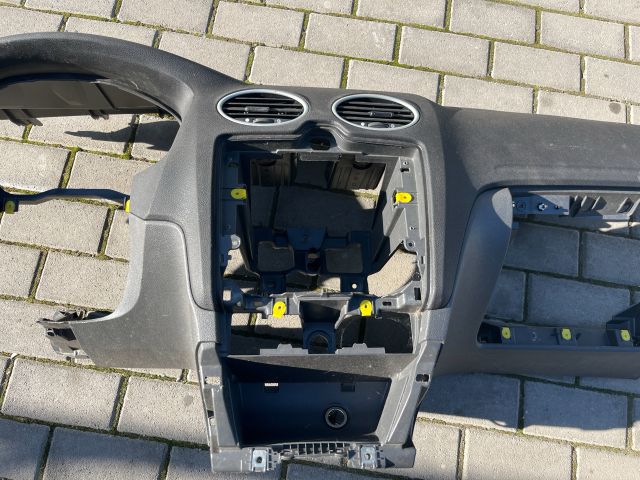 bontott FORD FOCUS II Műszerfal Héj