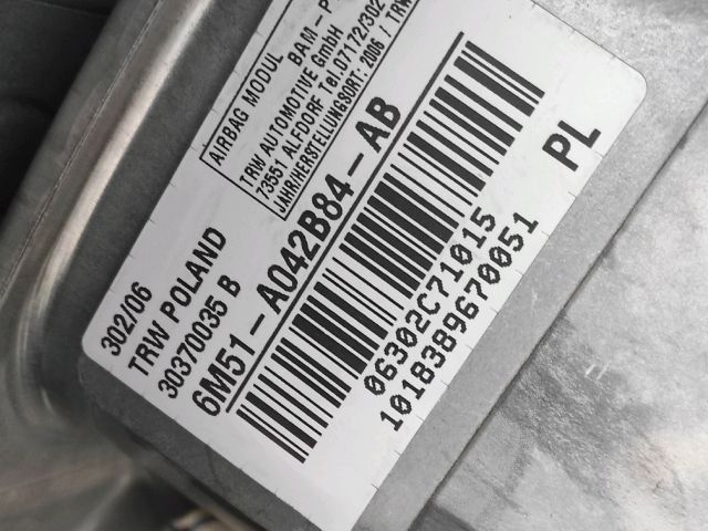 bontott FORD FOCUS II Műszerfal Héj