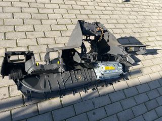 bontott FORD FOCUS II Műszerfal Héj