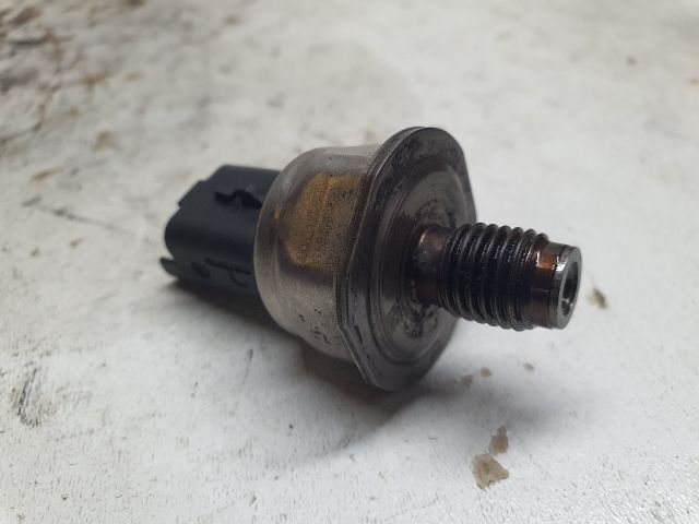 bontott FORD FOCUS II Nyomásszabályzó Szelep