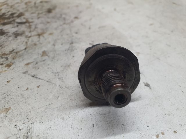 bontott FORD FOCUS II Nyomásszabályzó Szelep