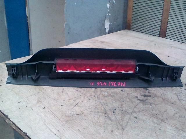 bontott FORD FOCUS II Pótféklámpa