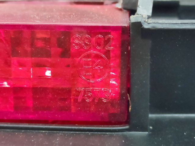 bontott FORD FOCUS II Pótféklámpa