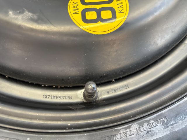 bontott FORD FOCUS II Pótkerék