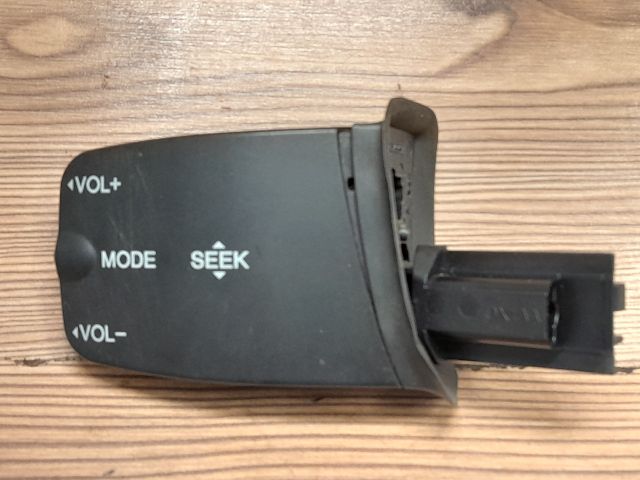 bontott FORD FOCUS II Rádió / CD Kapcsoló