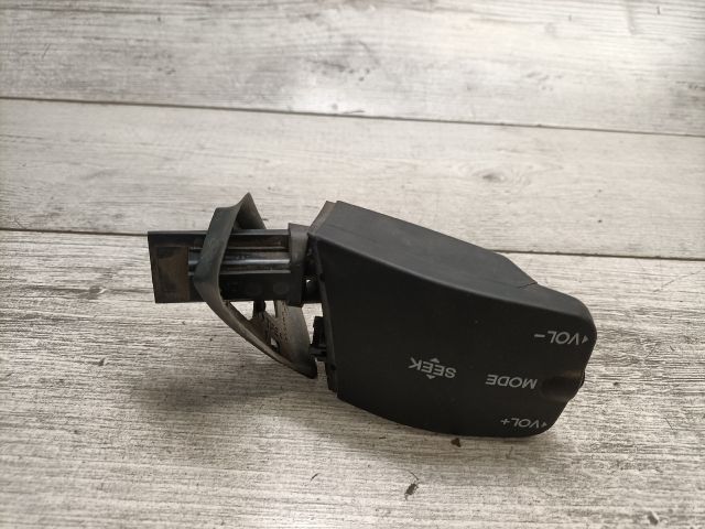 bontott FORD FOCUS II Rádió / CD Kapcsoló