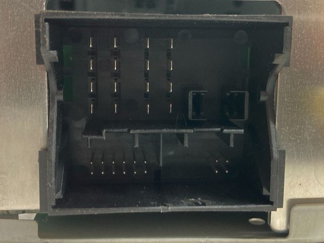 bontott FORD FOCUS II Rádió / CD