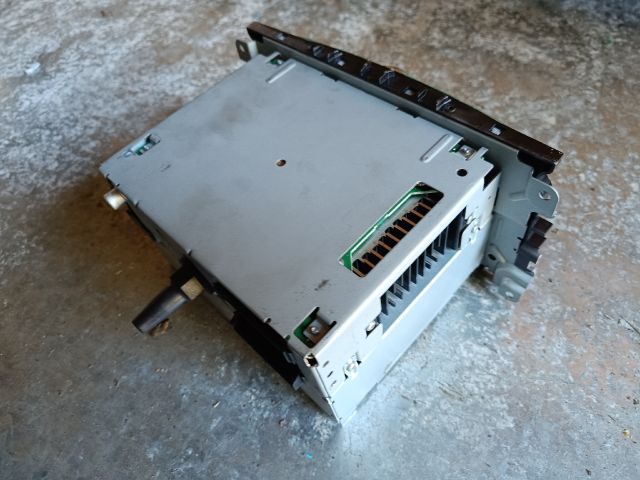 bontott FORD FOCUS II Rádió / CD