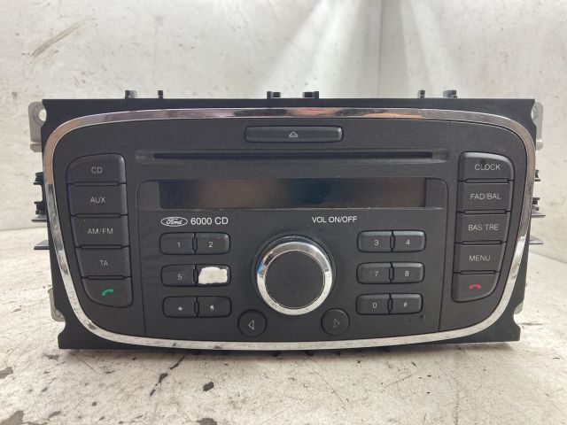 bontott FORD FOCUS II Rádió / CD