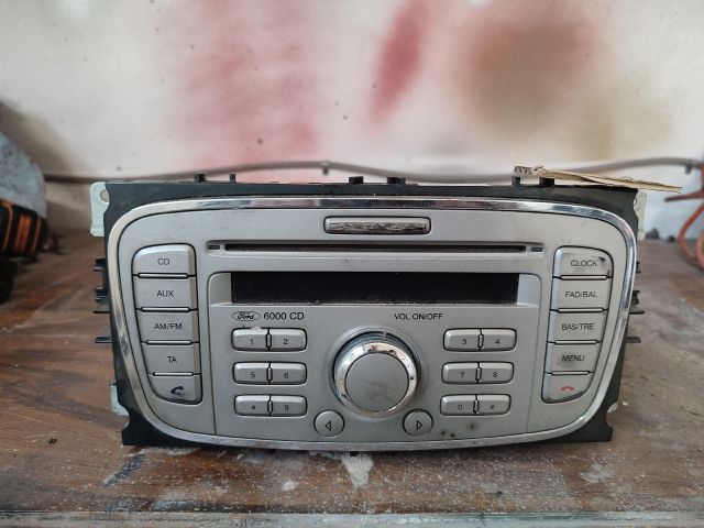 bontott FORD FOCUS II Rádió / CD