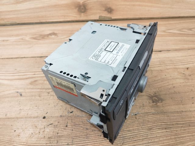 bontott FORD FOCUS II Rádió / CD