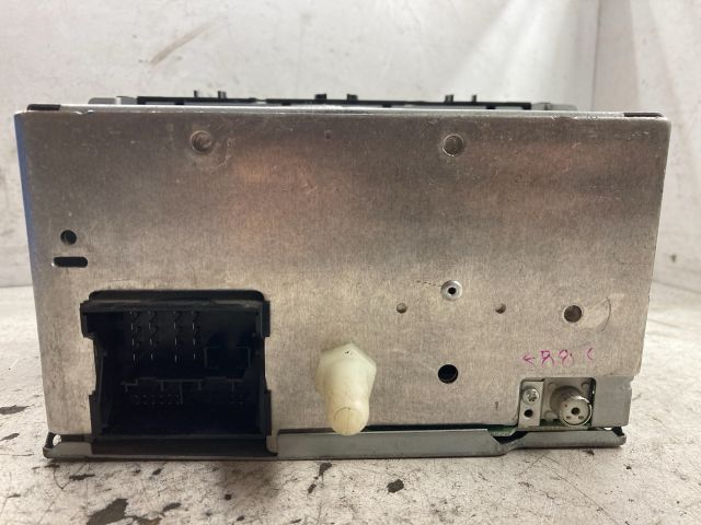 bontott FORD FOCUS II Rádió / CD