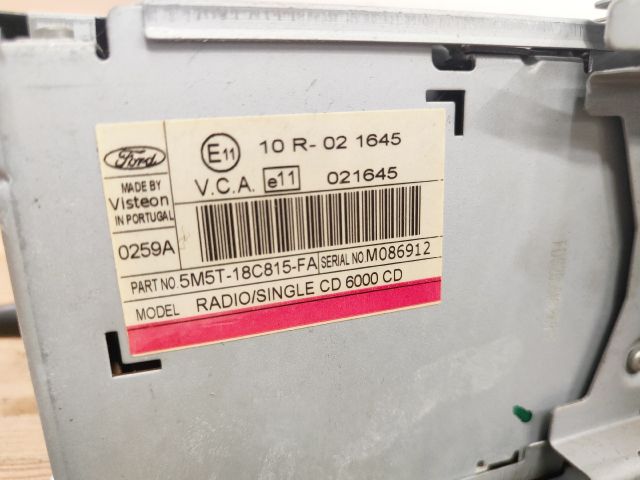 bontott FORD FOCUS II Rádió / CD