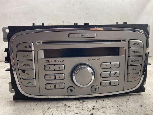 bontott FORD FOCUS II Rádió / CD