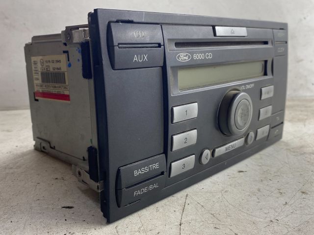 bontott FORD FOCUS II Rádió / CD
