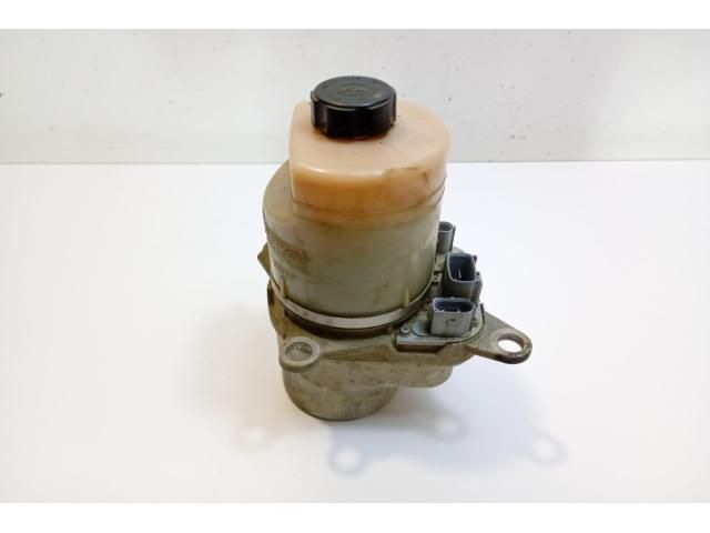 bontott FORD FOCUS II Szervóolaj Tartály