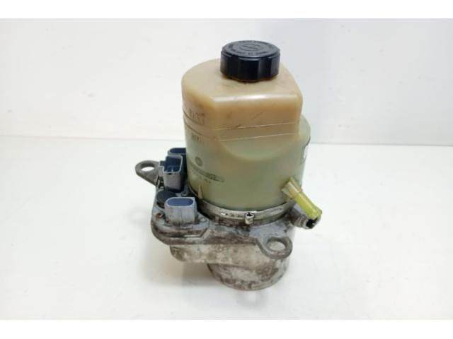 bontott FORD FOCUS II Szervóolaj Tartály