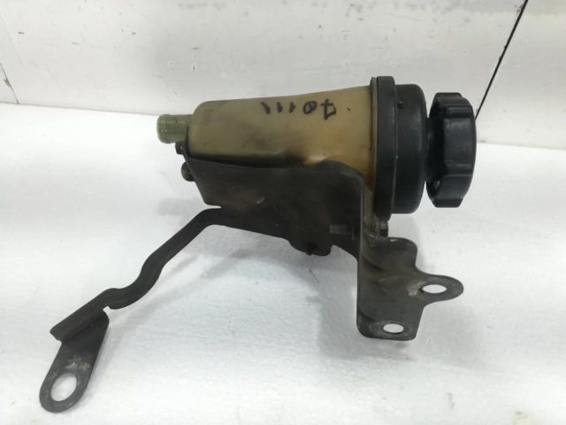 bontott FORD FOCUS II Szervóolaj Tartály