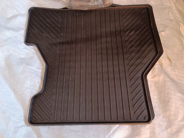 bontott FORD FOCUS II Szőnyeg Szett