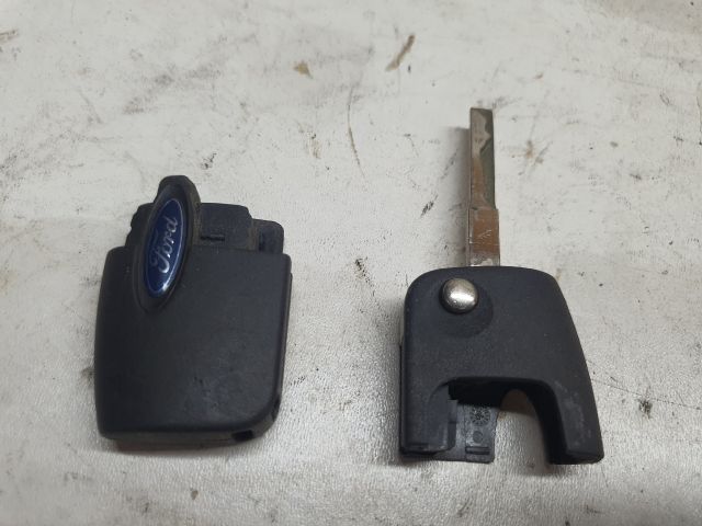 bontott FORD FOCUS II Távirányító Kulcsbetét