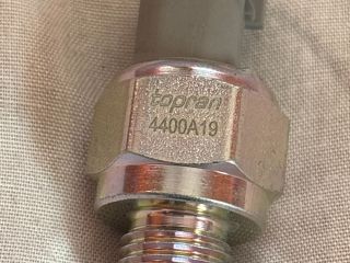 bontott FORD FOCUS II Tolatólámpa Kapcsoló