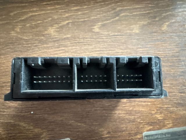 bontott FORD FOCUS II Tolatóradar Elektronika