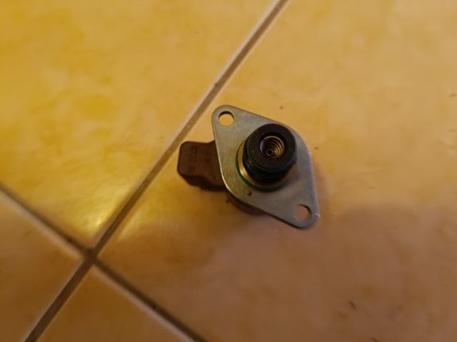 bontott FORD FOCUS II Üzemanyag Befecskendező Vezérlő