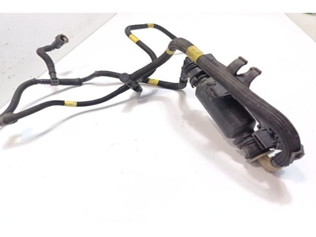 bontott FORD FOCUS II Üzemanyagcső