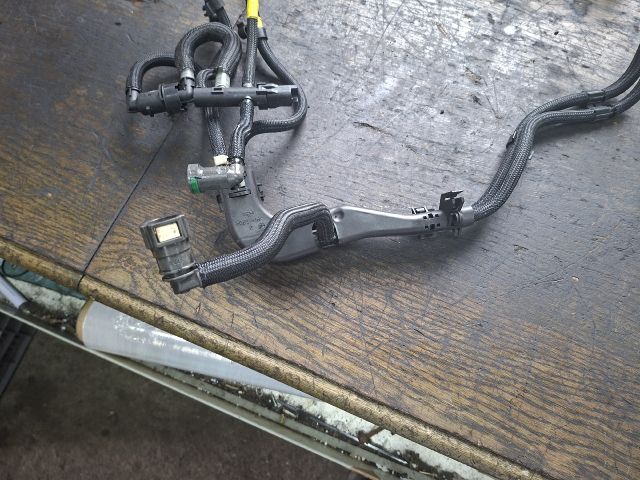 bontott FORD FOCUS II Üzemanyagcső