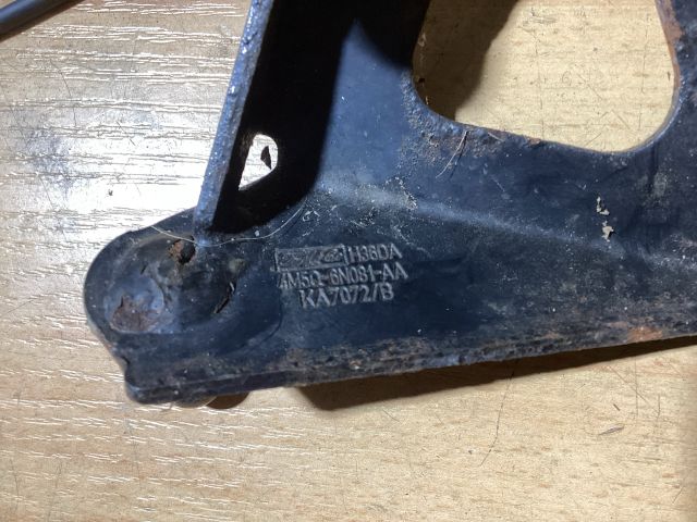 bontott FORD FOCUS II Üzemanyagszűrő Ház