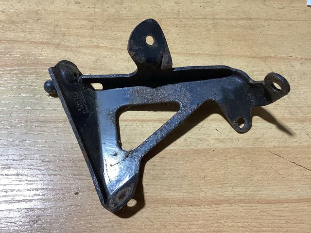 bontott FORD FOCUS II Üzemanyagszűrő Ház