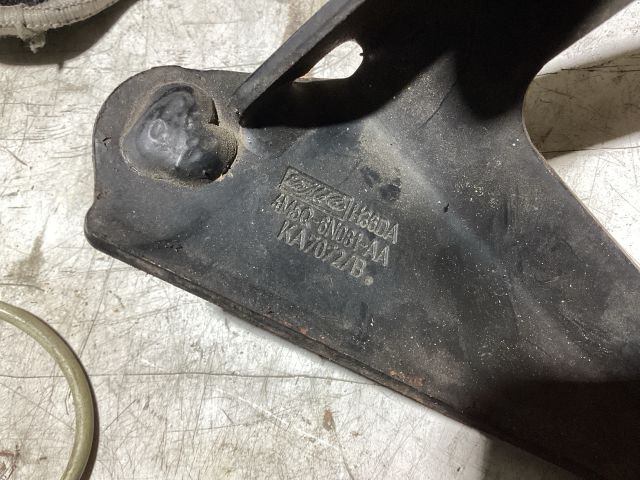 bontott FORD FOCUS II Üzemanyagszűrő Ház